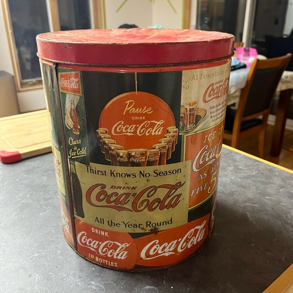 Coca Cola Retro Storage Tin - Picture 1 of 3